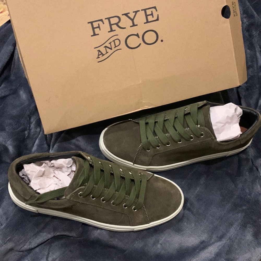 FRYE And CO. Women's Sindy Moto Low Sneaker Fatigue NEW without tags